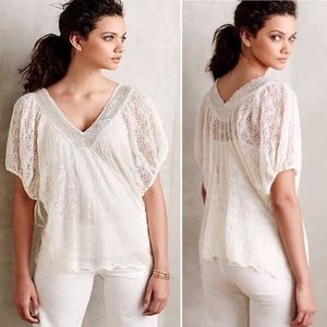 {Knitted & Knotted Anthro} White Lace Cille Top